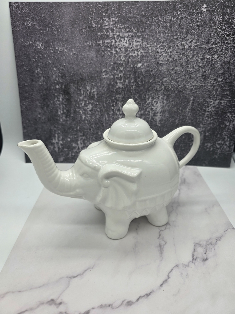 Avon White Elephant Teapot Ceramic Teapot